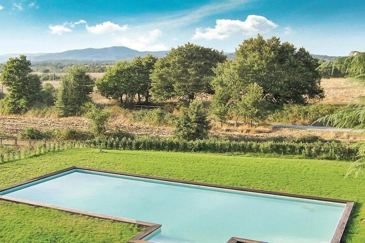 Pool 6 of 11
