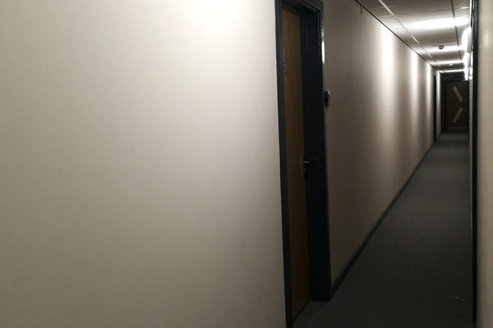 Room 13 of 20