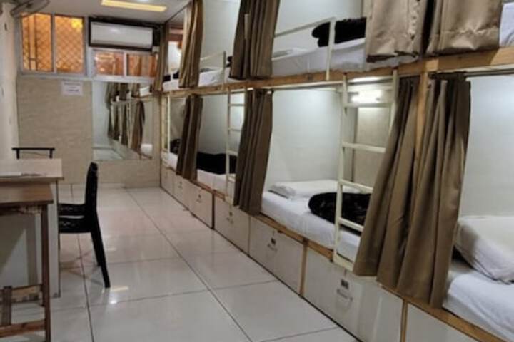 Room 2 of 19