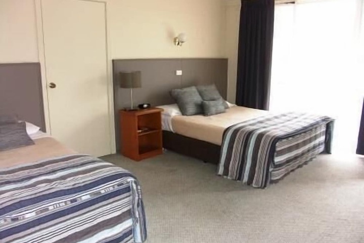 Room 18 of 30