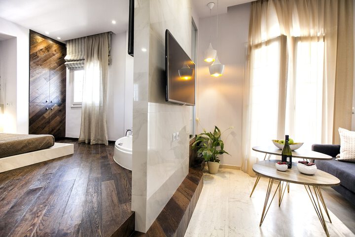 Room 33 of 55