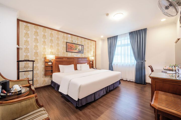 Room 21 of 33