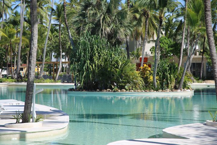 Pool 115 of 322