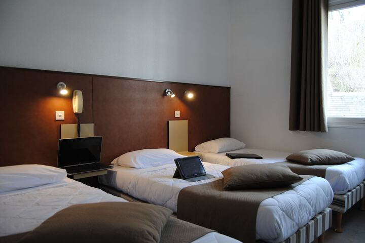 Room 28 of 58