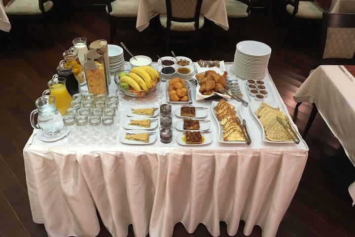 Breakfast/Coffee Service 86 of 93