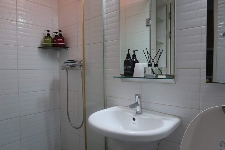 Clean Restrooms