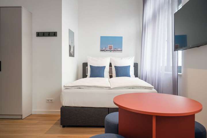 Room 18 of 60