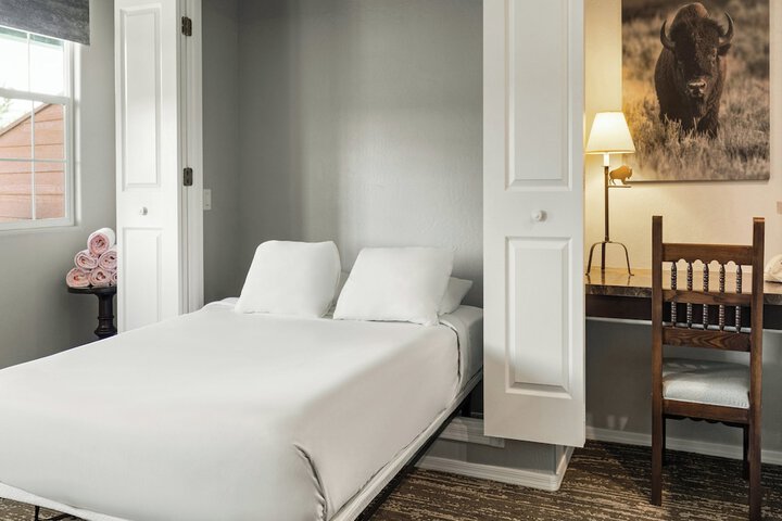 Room 11 of 62
