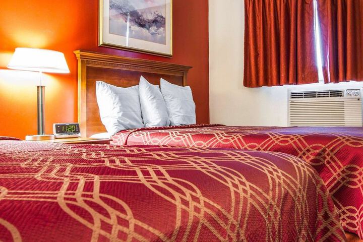 2 Double Beds (6 of 7)
