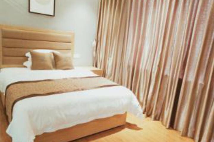 Room 3 of 5