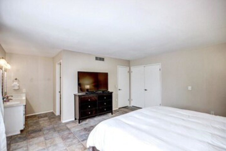 Room 15 of 17
