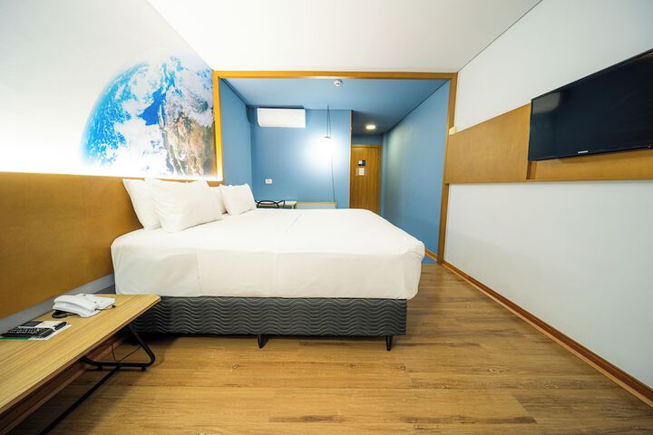 Room 19 of 41