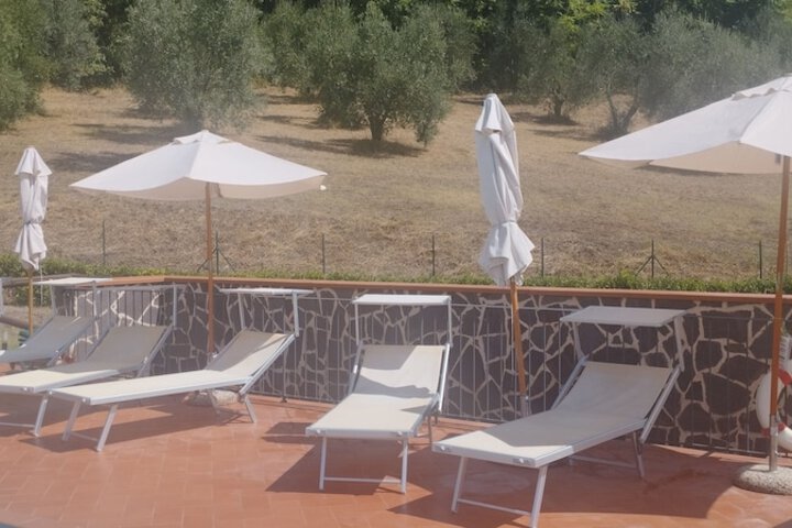 Sundeck 56 of 64