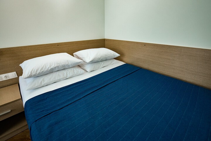 Room 18 of 151