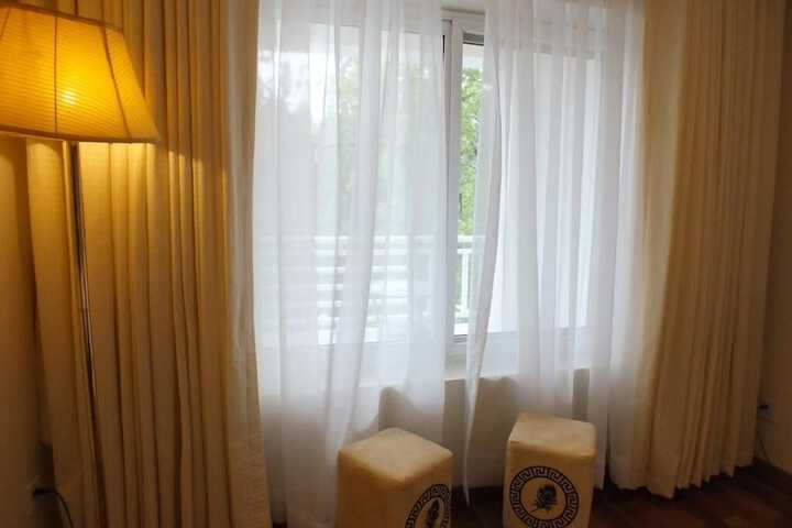 Room 16 of 39