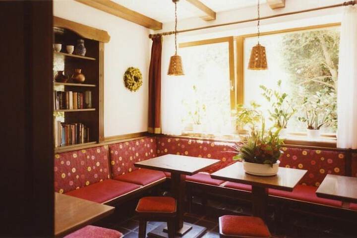 Dining 62 of 73