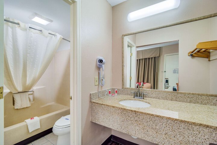 2 Double Beds (2 of 13)