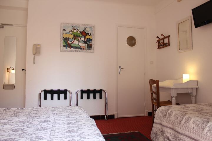 Room 8 of 41