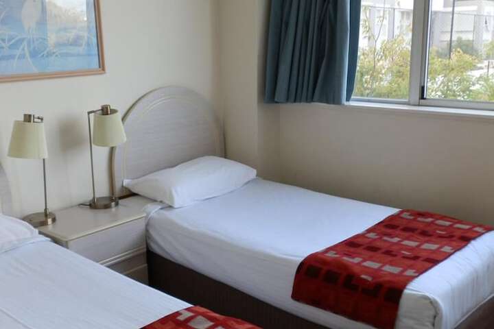 Room 10 of 50