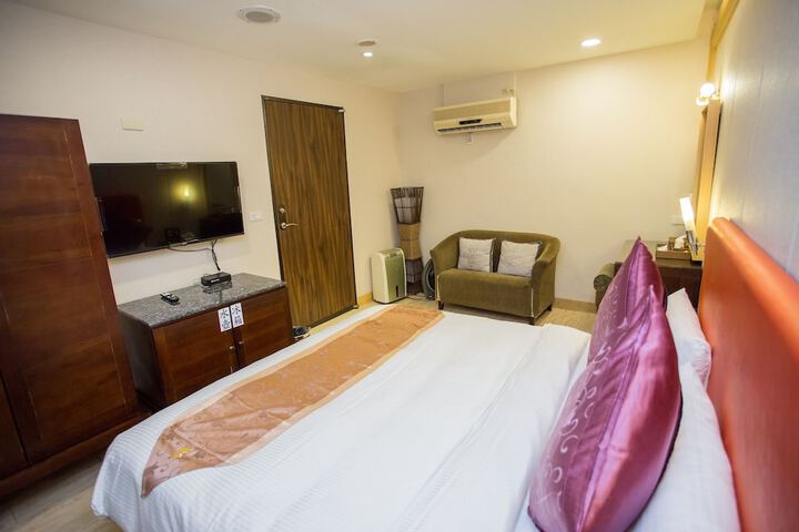 Room 47 of 139