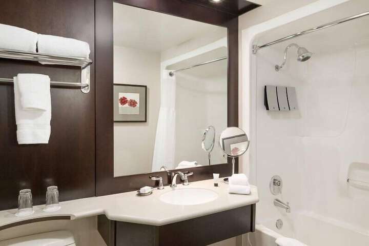 Room 50 of 139