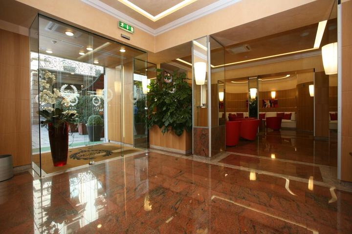 Hotel Lobby