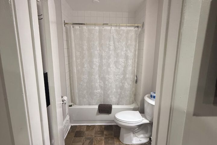 Room 18 of 27