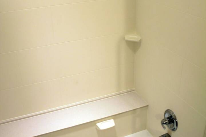 Room 6 of 36