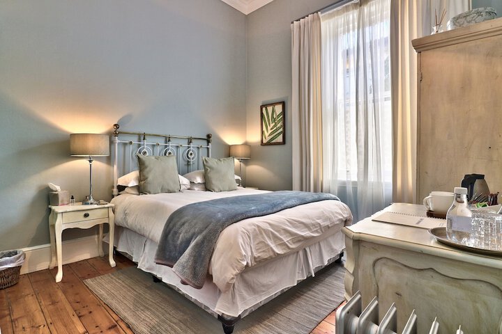 Room 15 of 46