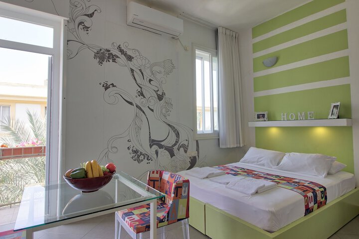 Room 18 of 57