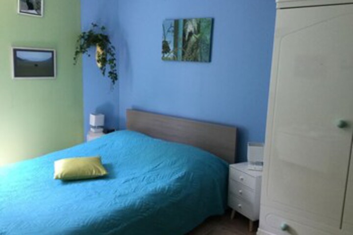 Room 14 of 16