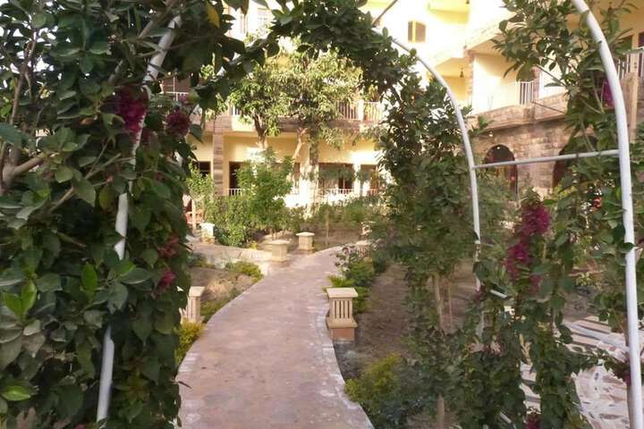 Hotel Exterior 130 of 164