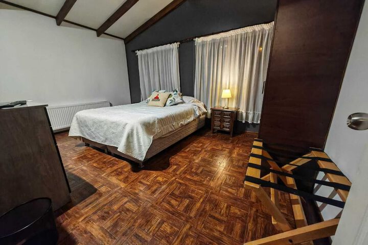 Room 6 of 24