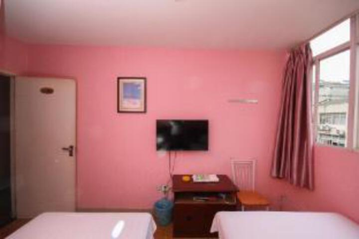 Room 5 of 5