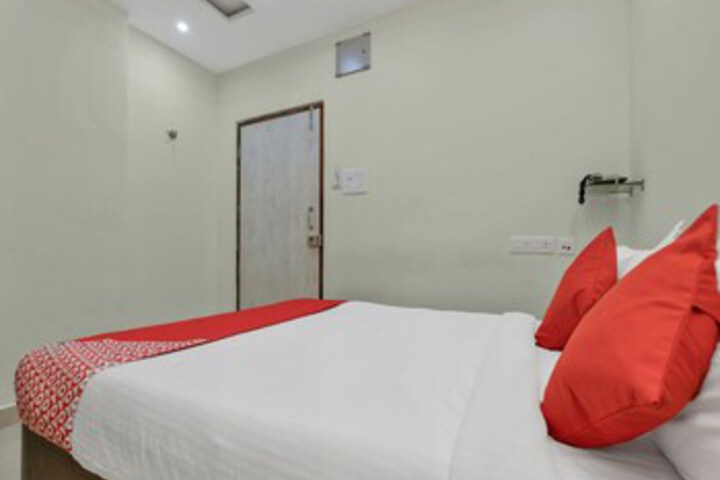 Room 15 of 24