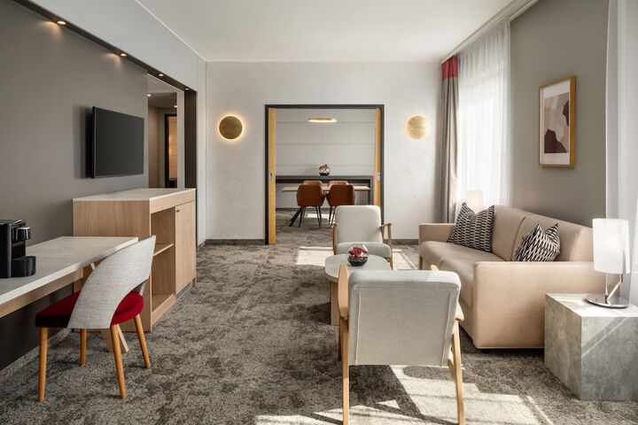 Room 46 of 121
