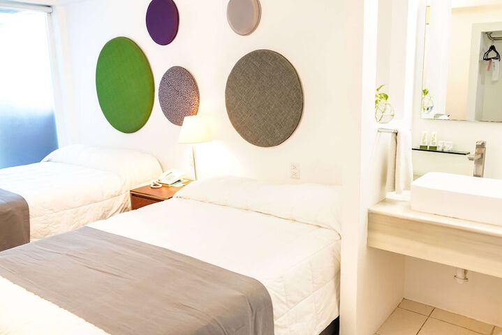 Room 15 of 37