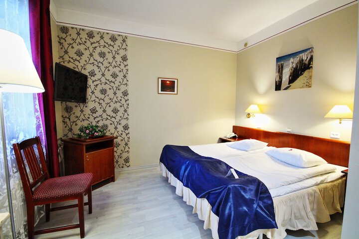 Room 15 of 66