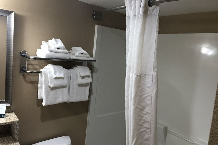 2 Double Beds (1 of 8)