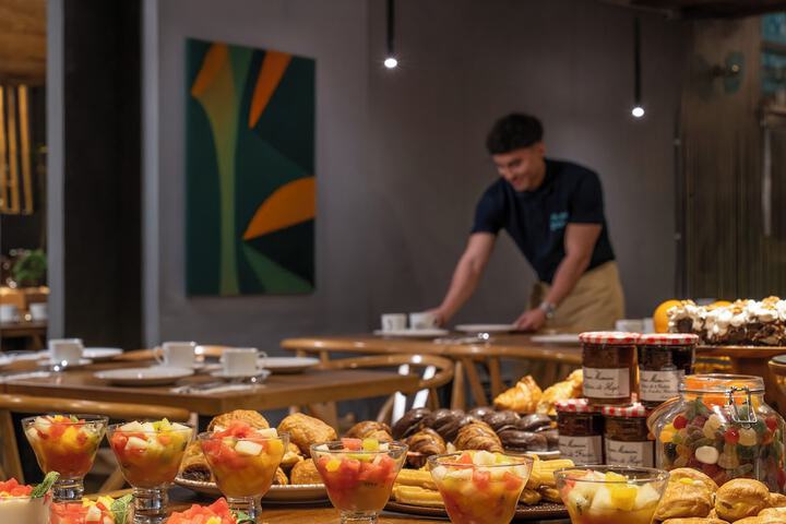 Breakfast area