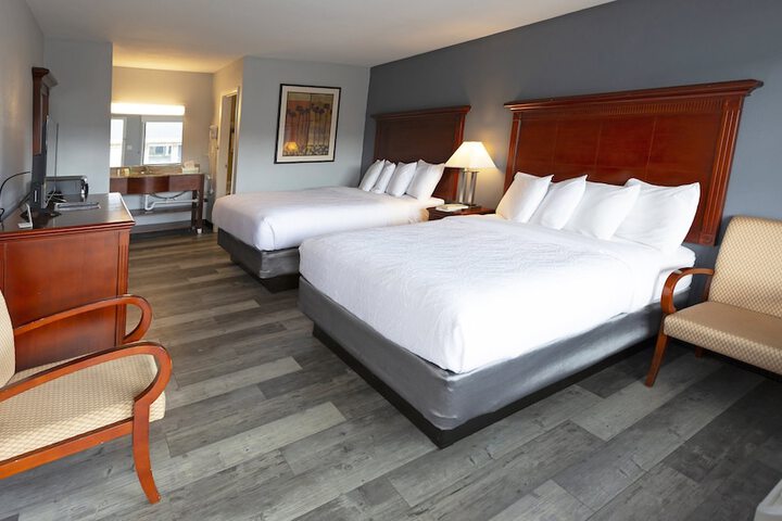 2 Double Bed Room (8 of 14)