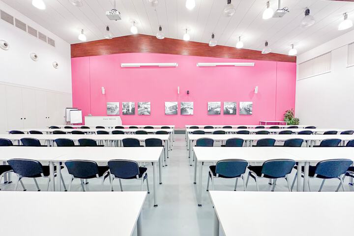 Ballroom/Hall 74 of 85