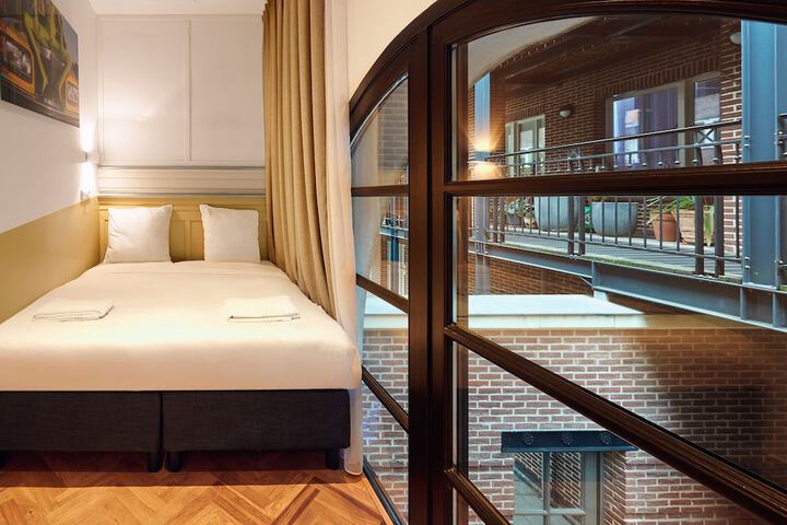 Room 92 of 137