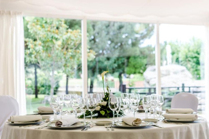 Banquet hall