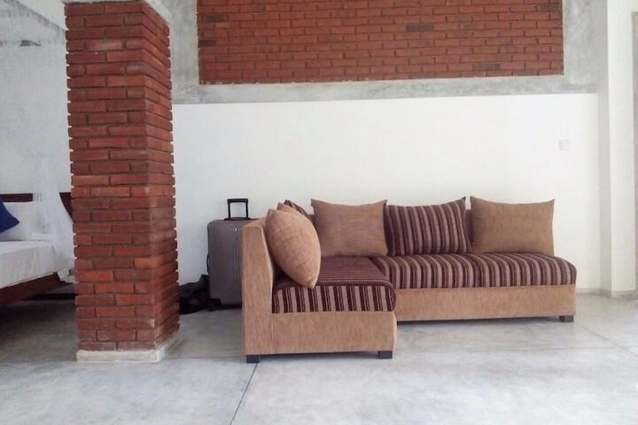 Room 4 of 22