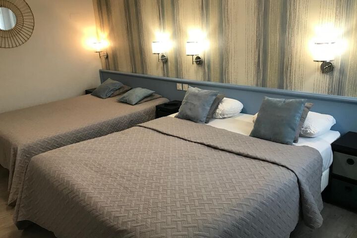 Room 19 of 49