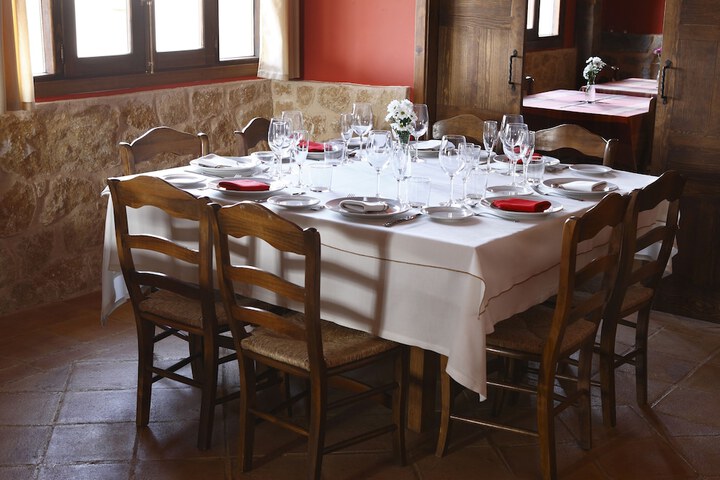 Dining 43 of 51