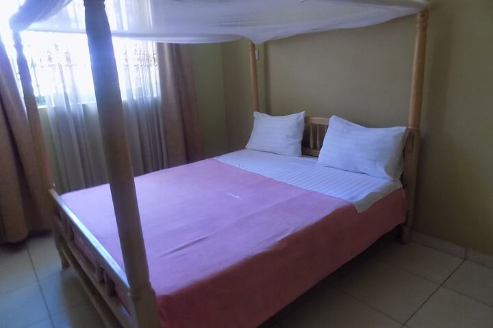 Room 2 of 17