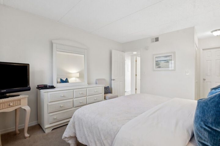 Room 4 of 44
