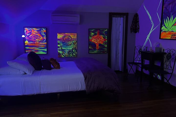 Room 26 of 105